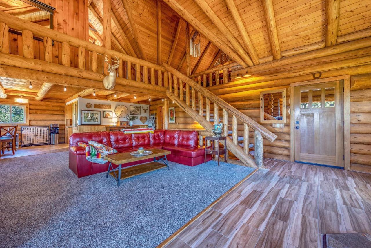 Rowland Log Cabin Home Lyle 外观 照片